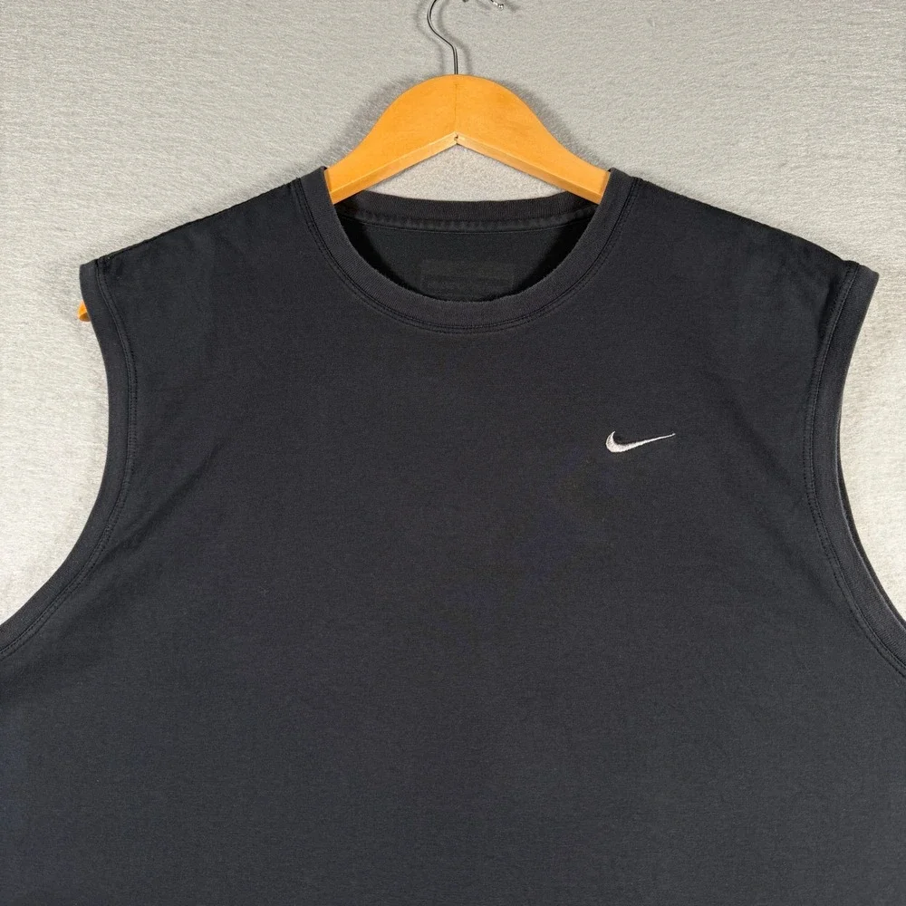 Vintage Nike Mens Black Sleeveless Muscle Tee Embroidered Swoosh L 235005-010